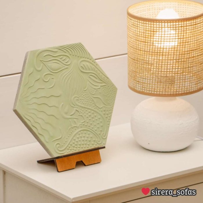 Panot hexagonal decoracio verd Gaudi Barcelona shop Petit Gaudí & Sirera SOFAS