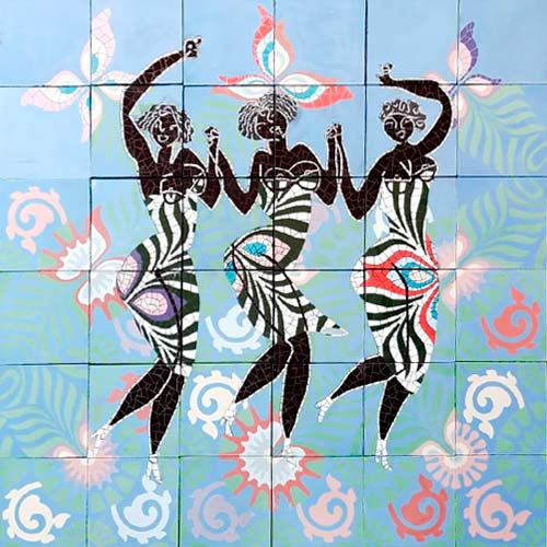 Obra de arte en mosaico del artista Gal Hart mostrando un diseño fluido