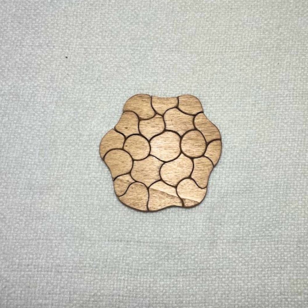 Parte central montada del Puzzle Trencadís formada por pequeñas piezas de madera
