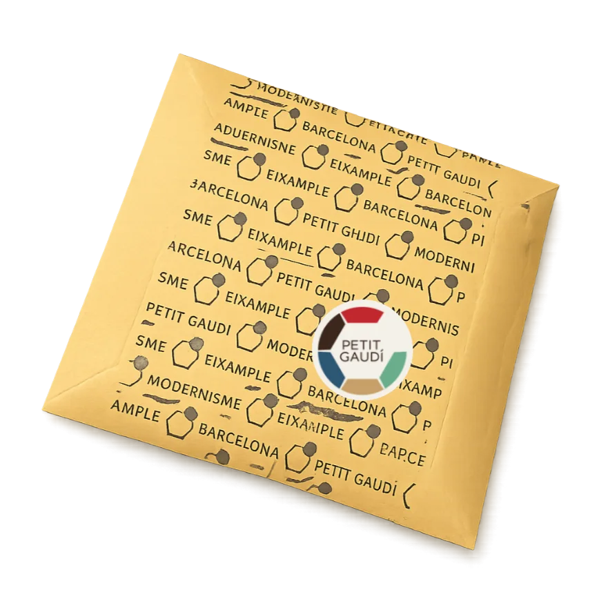 Packaging de envío del Puzzle Trencadís Sobre kraft de envío del Puzzle Trencadís Petit Gaudí, diseñado y preparado en Barcelona.