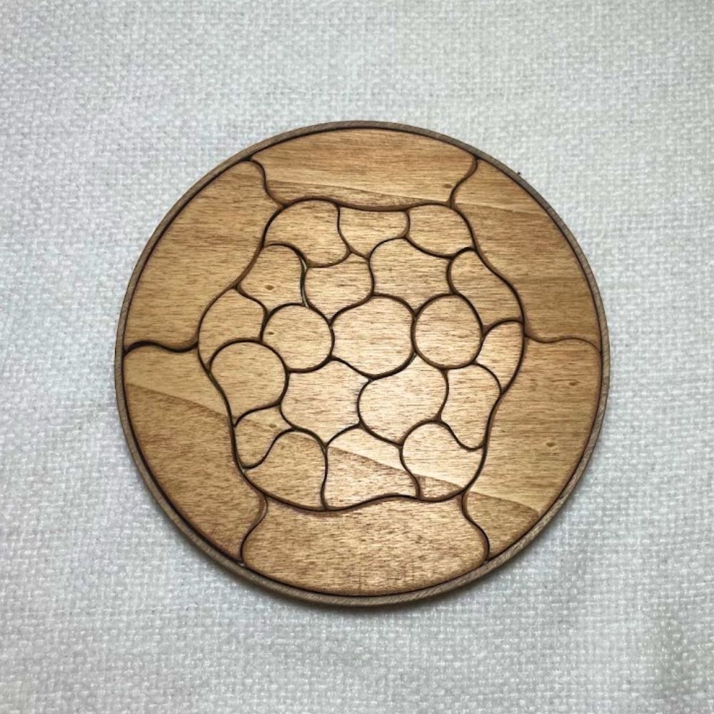 Puzzle Trencadís de madera natural completamente montado visto desde arriba