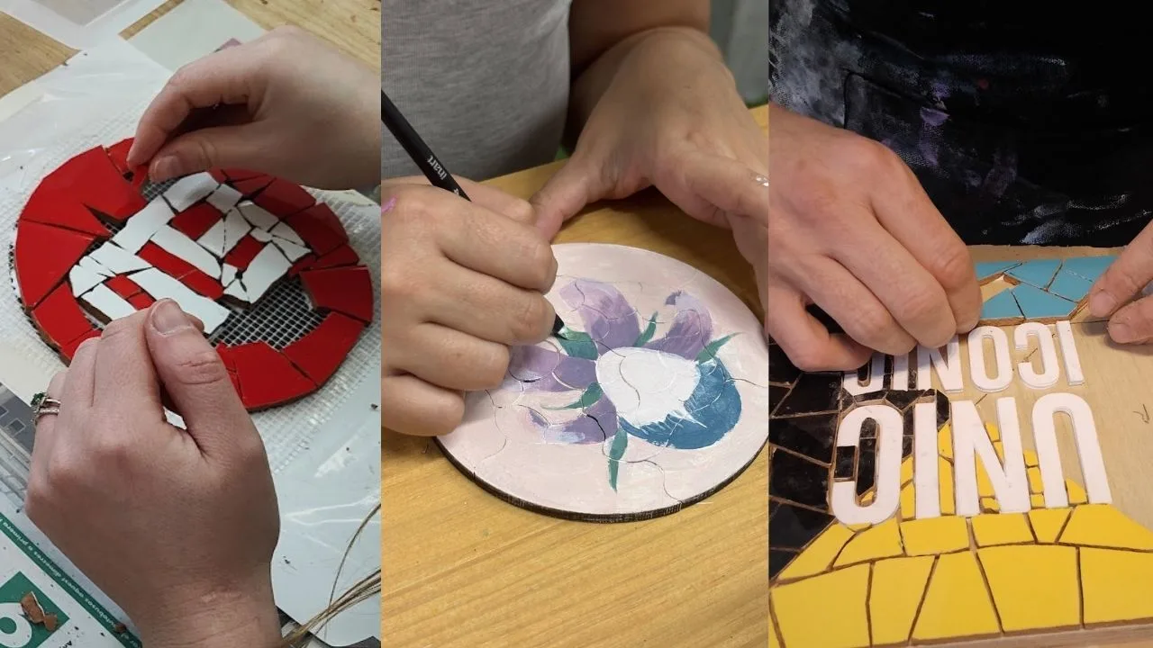 Manos trabajando en diferentes talleres artesanales de mosaico, pintura y trencadís en Barcelona Talleres artesanales en Barcelona | Petit Gaudí